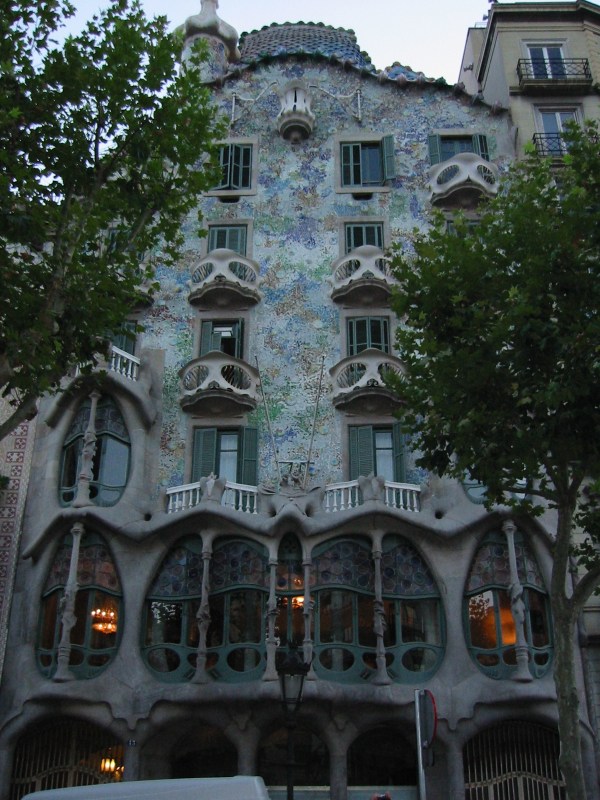 Gaud&iacute;'s Casa Batll&oacute;